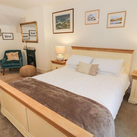 Bwthyn Ger Afon Riverplace Cottage 布莱奈费斯蒂尼奥格 外观 照片