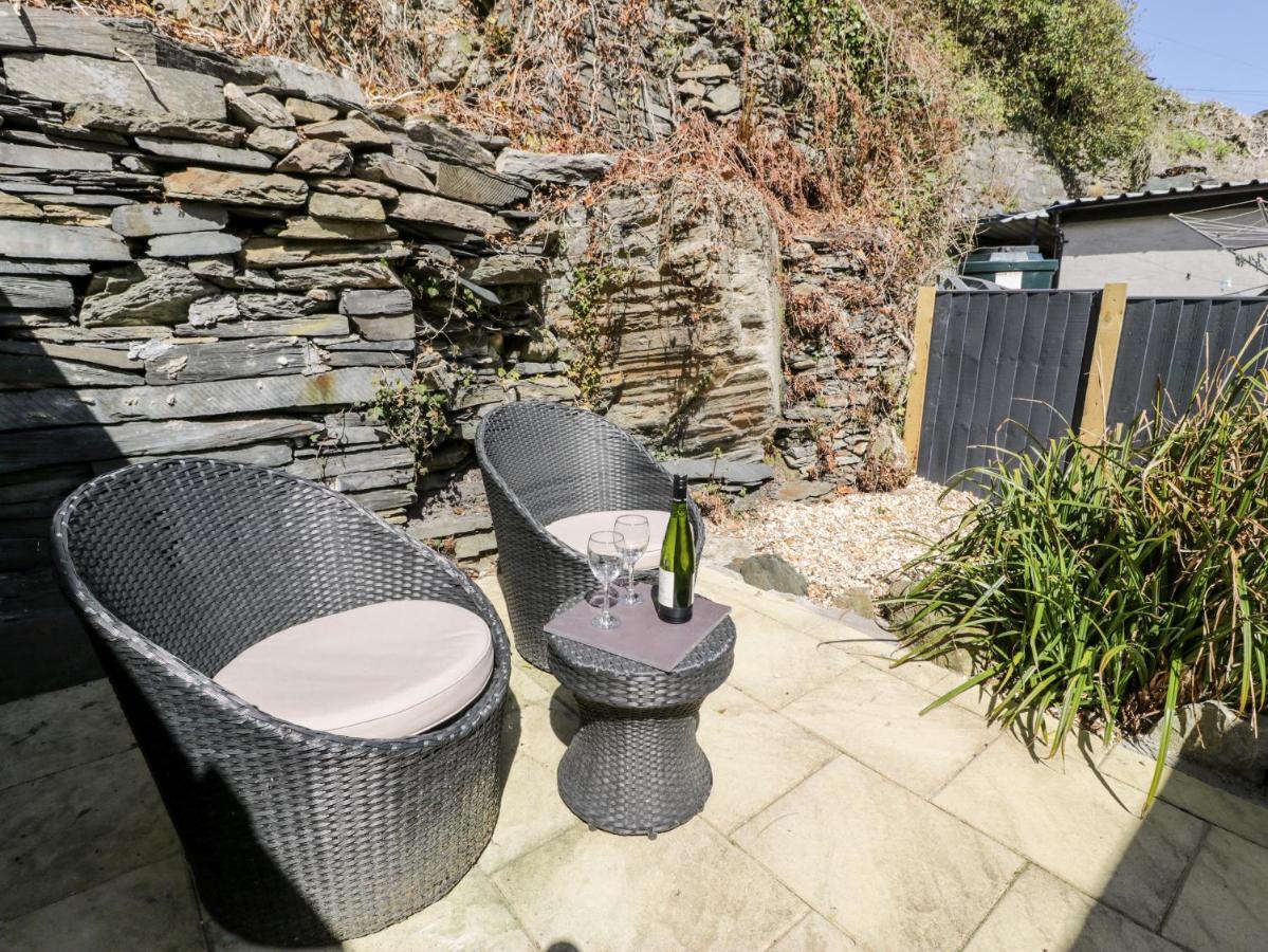 Bwthyn Ger Afon Riverplace Cottage 布莱奈费斯蒂尼奥格 外观 照片